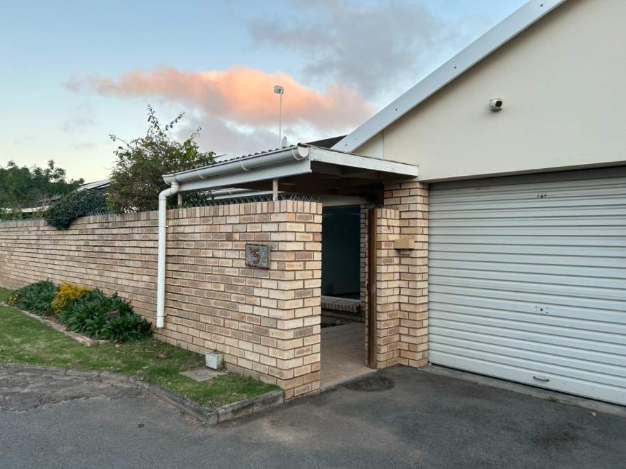 3 Bedroom Property for Sale in Abbotsford Eastern Cape